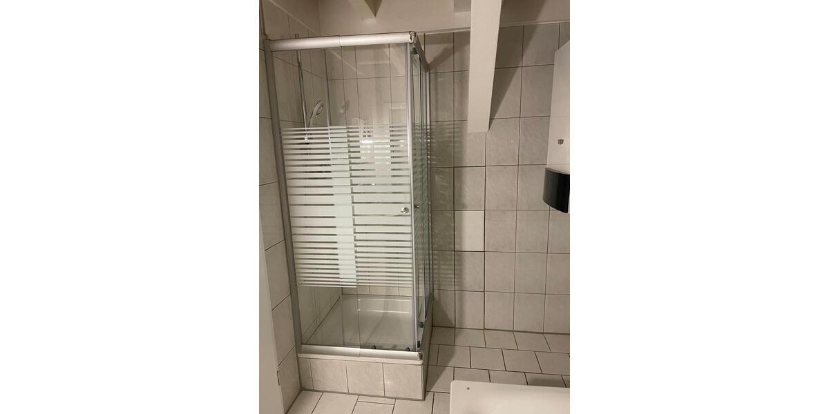 Wohnen auf Zeit Nürnberg Eberhardshof - 5 Zimmer, 145 m&sup2;, 300&euro; | Angebot:26492689