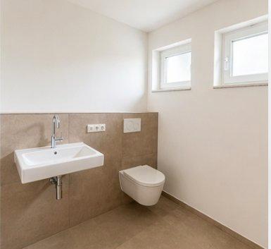 Erdgeschoßwohnung Kreuztal - 3 Zimmer, 100 m&sup2;, 1.300&euro; | Angebot:26295379