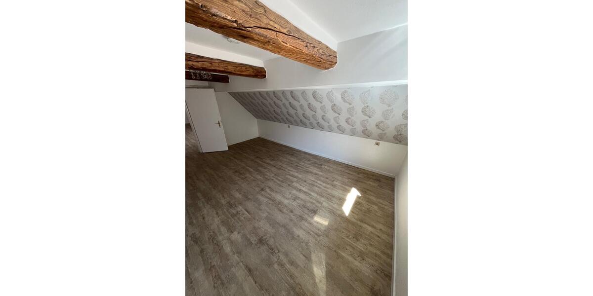 Dachgeschoßwohnung Wolfsburg Alt-Wolfsburg - 3 Zimmer, 62 m&sup2;, 380&euro; | Angebot:26516499