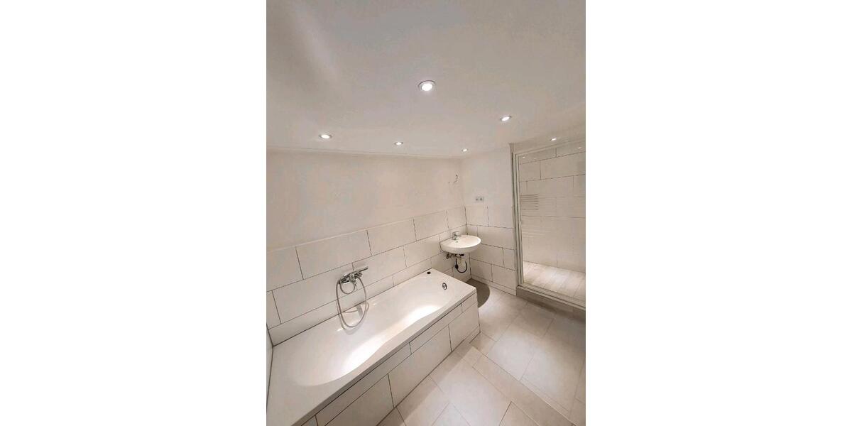 Erdgeschoßwohnung Wissen - 5 Zimmer, 140 m&sup2;, 850&euro; | Angebot:26116256
