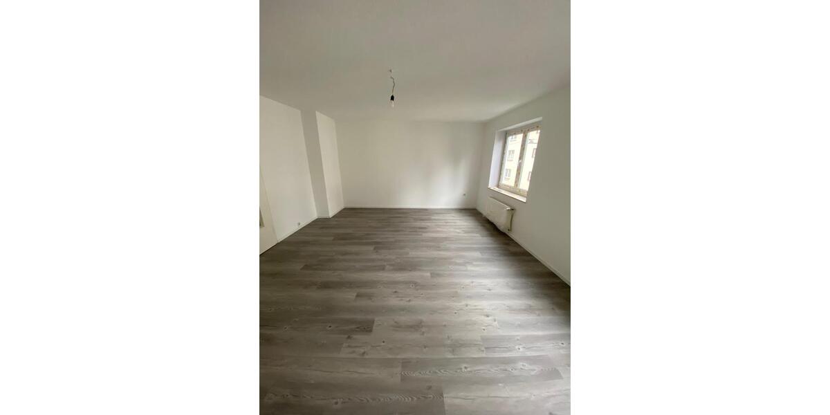 Etagenwohnung Wuppertal Gemarkung Langerfeld - 2 Zimmer, 62 m&sup2;, 490&euro; | Angebot:26650119