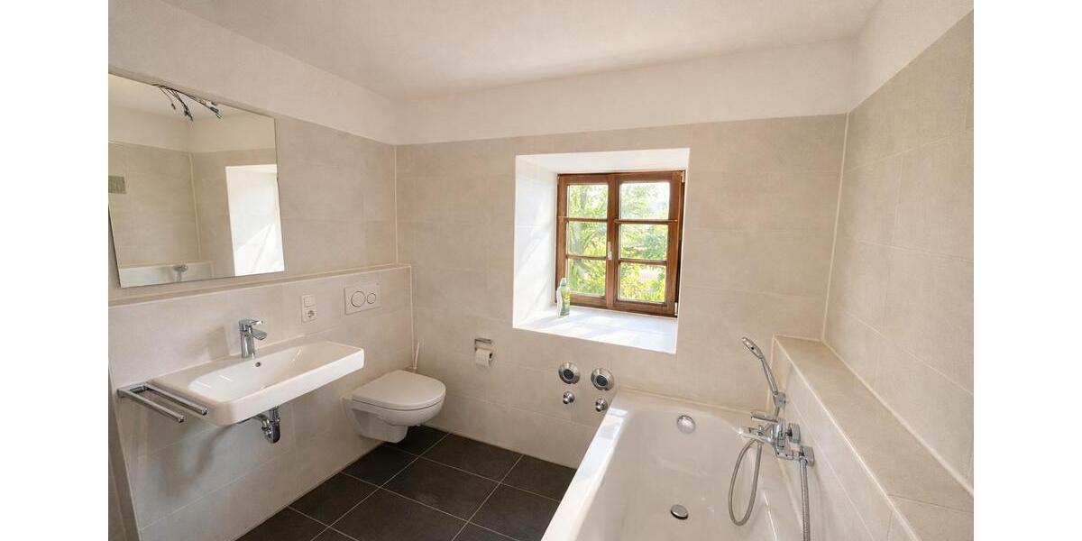 Etagenwohnung Röhrmoos - 3 Zimmer, 78 m&sup2;, 1.200&euro; | Angebot:26211114