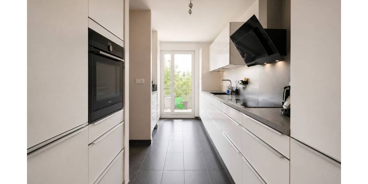 Etagenwohnung Düsseldorf Unterbach - 4 Zimmer, 155 m&sup2;, 2.000&euro; | Angebot:26799425