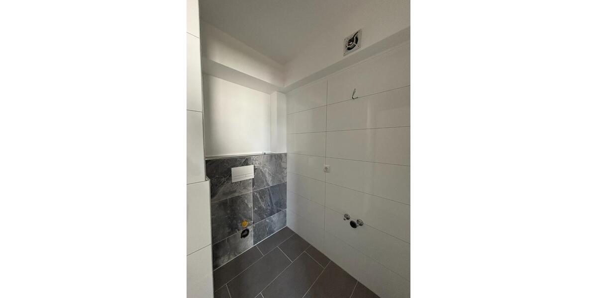 Erstbezug! 123 Zimmer Wohnung zur Verfügung 3 zimmer