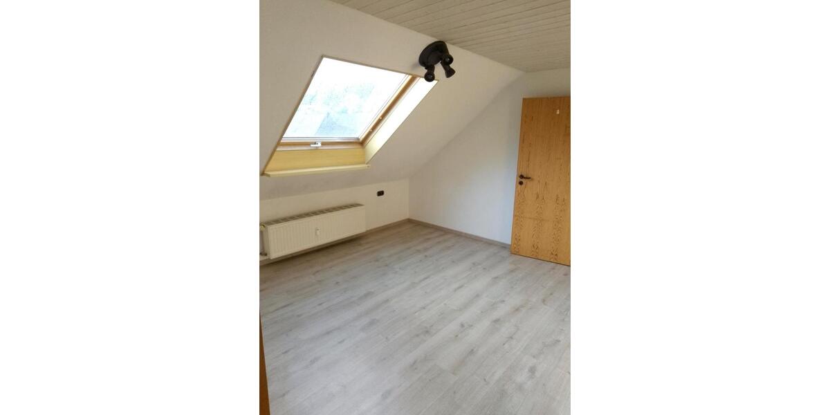 Dachgeschoßwohnung Schönau an der Brend - 3 Zimmer, 92 m&sup2;, 620&euro; | Angebot:26522831