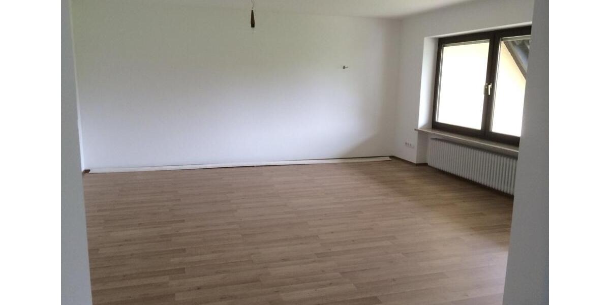 Reihenhaus Erlangen Alterlangen - 6 Zimmer, 149 m&sup2;, 1.700&euro; | Angebot:24544402