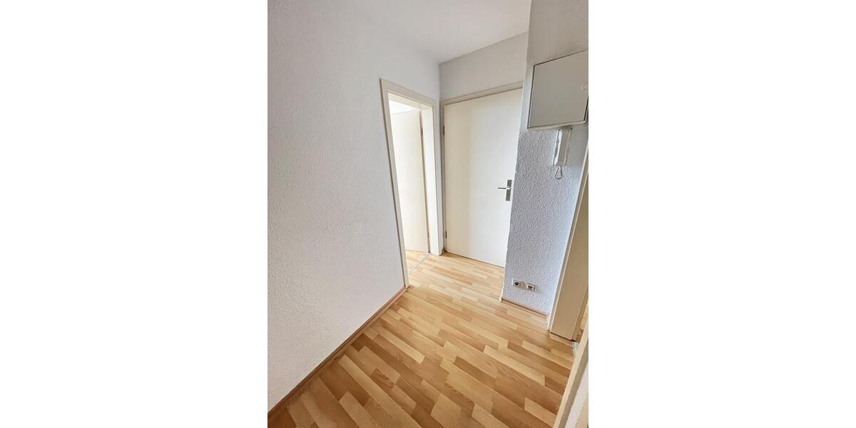 Etagenwohnung Mittweida - 2 Zimmer, 32 m&sup2;, 260&euro; | Angebot:25974121