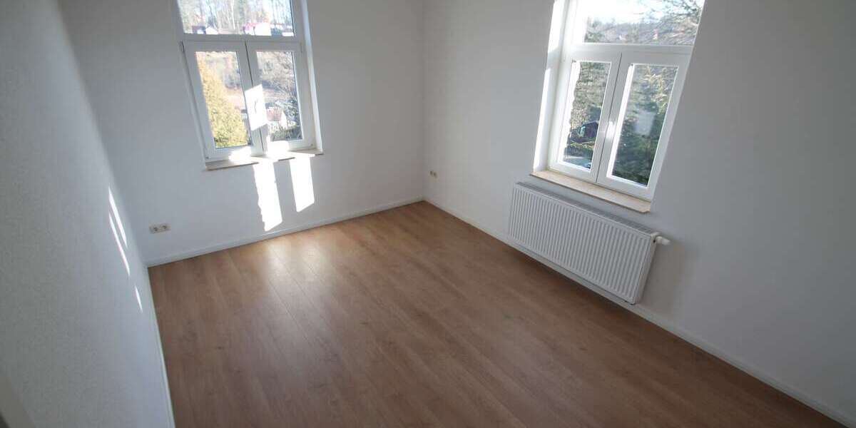 Etagenwohnung Stadtroda Hainbücht - 3 Zimmer, 80 m&sup2;, 645&euro; | Angebot:20666747