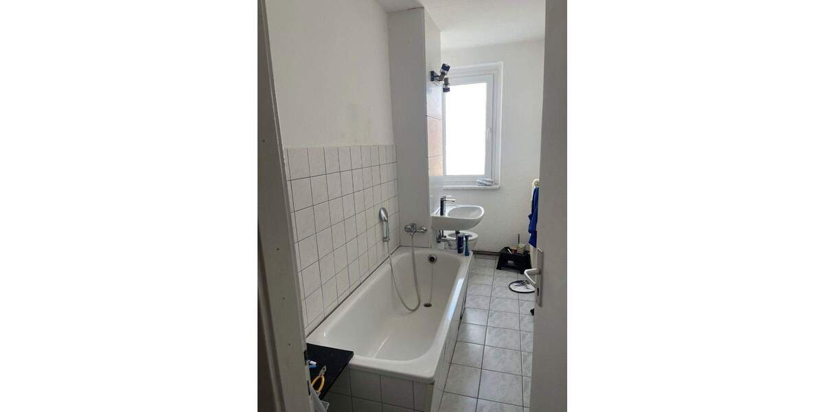 Etagenwohnung Mücheln - 6 Zimmer, 117 m&sup2;, 585&euro; | Angebot:25772435
