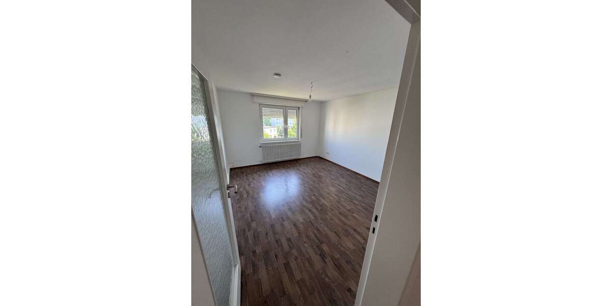 Etagenwohnung Landau - 4 Zimmer, 87 m&sup2;, 690&euro; | Angebot:26739590