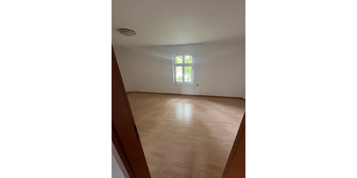 Etagenwohnung Arnstein - 2 Zimmer, 225&euro; | Angebot:21302744
