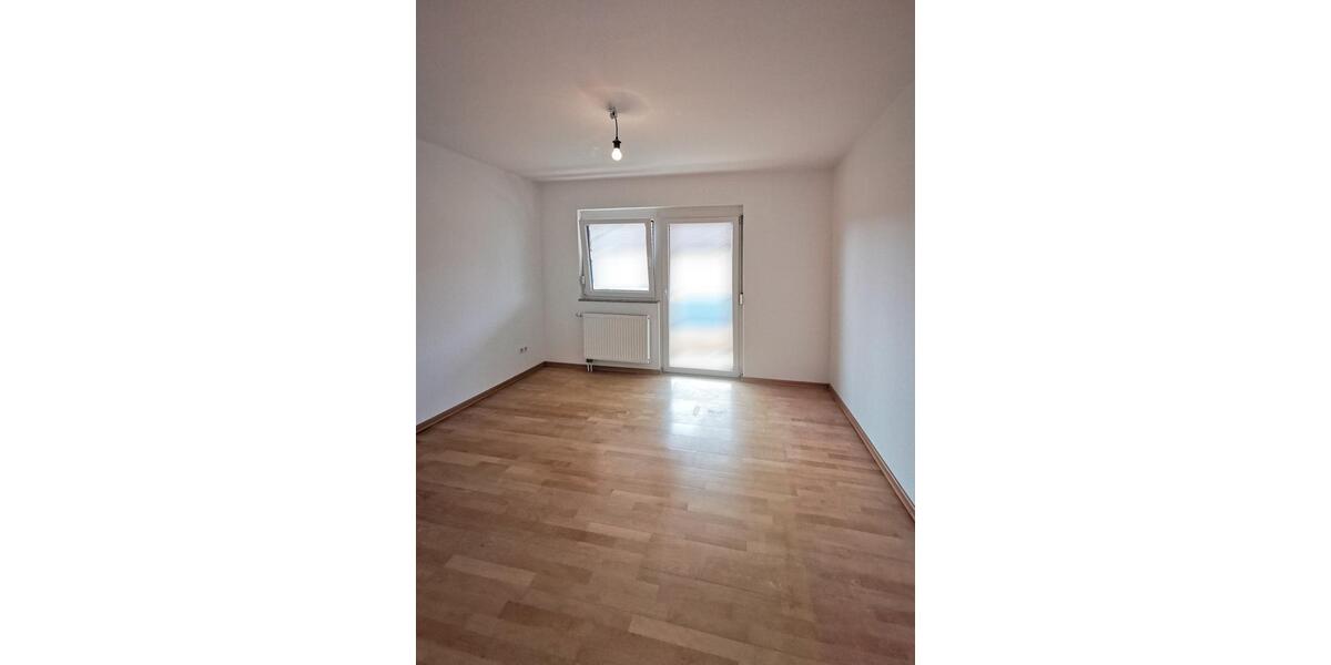 Dachgeschoßwohnung Hartheim am Rhein - 5 Zimmer, 132 m&sup2;, 1.584&euro; | Angebot:25106805