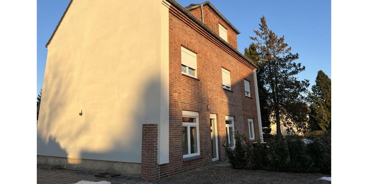 Etagenwohnung Großräschen - 4 Zimmer, 90 m&sup2;, 998&euro; | Angebot:23254056