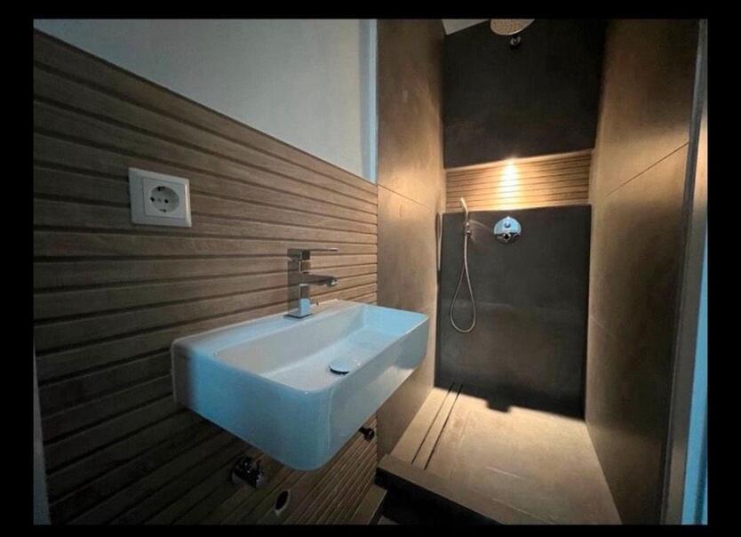 19qm WG Zimmer ab sofort frei zimmer