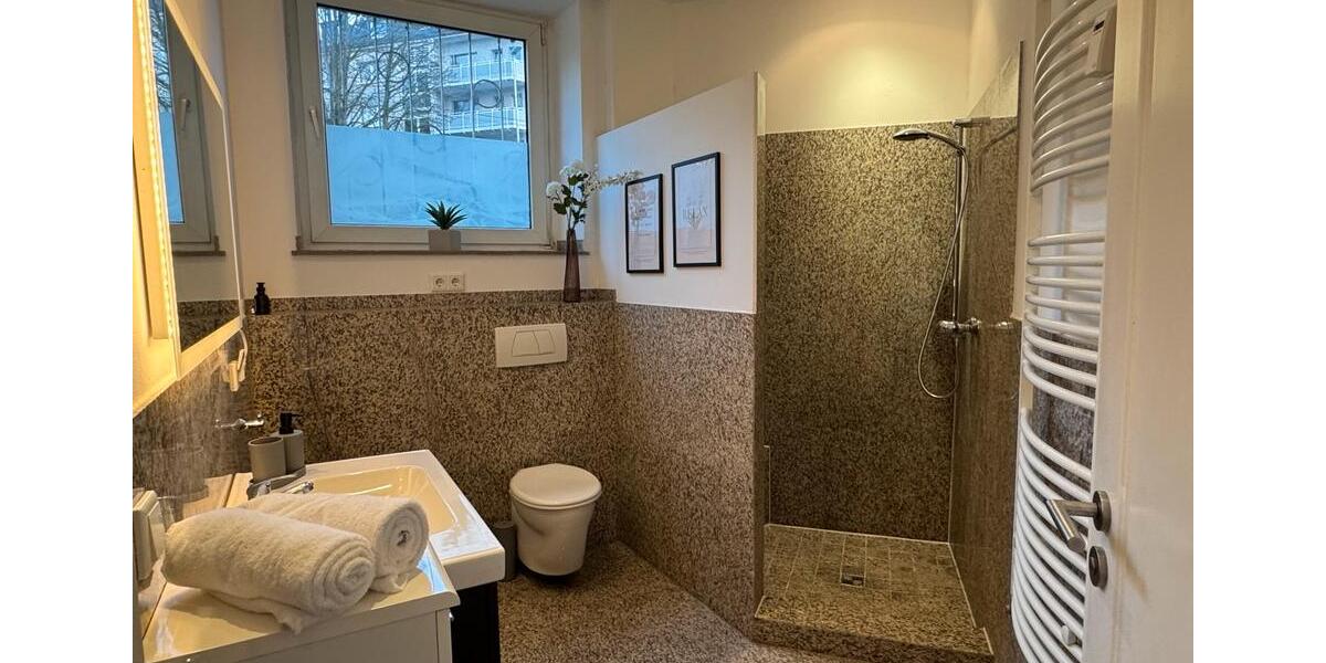 Wohnen auf Zeit Düsseldorf Stadtbezirk 2 - 1 Zimmer, 35 m&sup2;, 1.200&euro; | Angebot:24868337