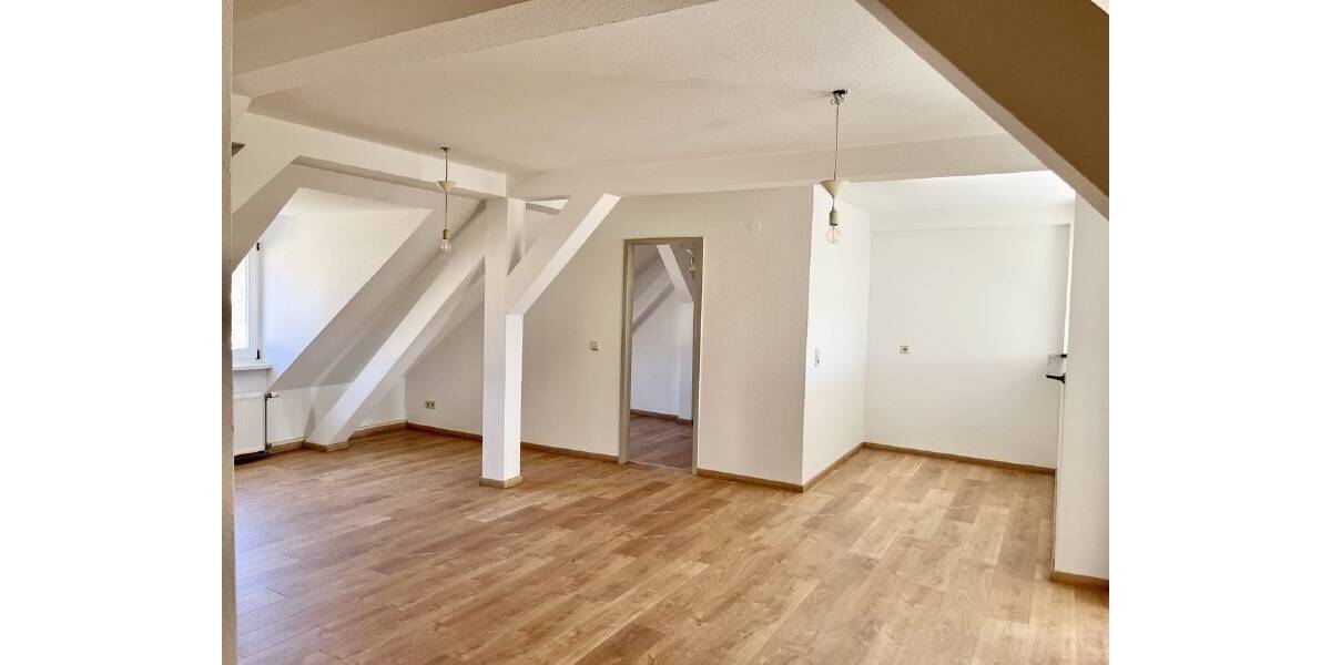 Etagenwohnung Freital - 2 Zimmer, 45 m&sup2;, 315&euro; | Angebot:26014948