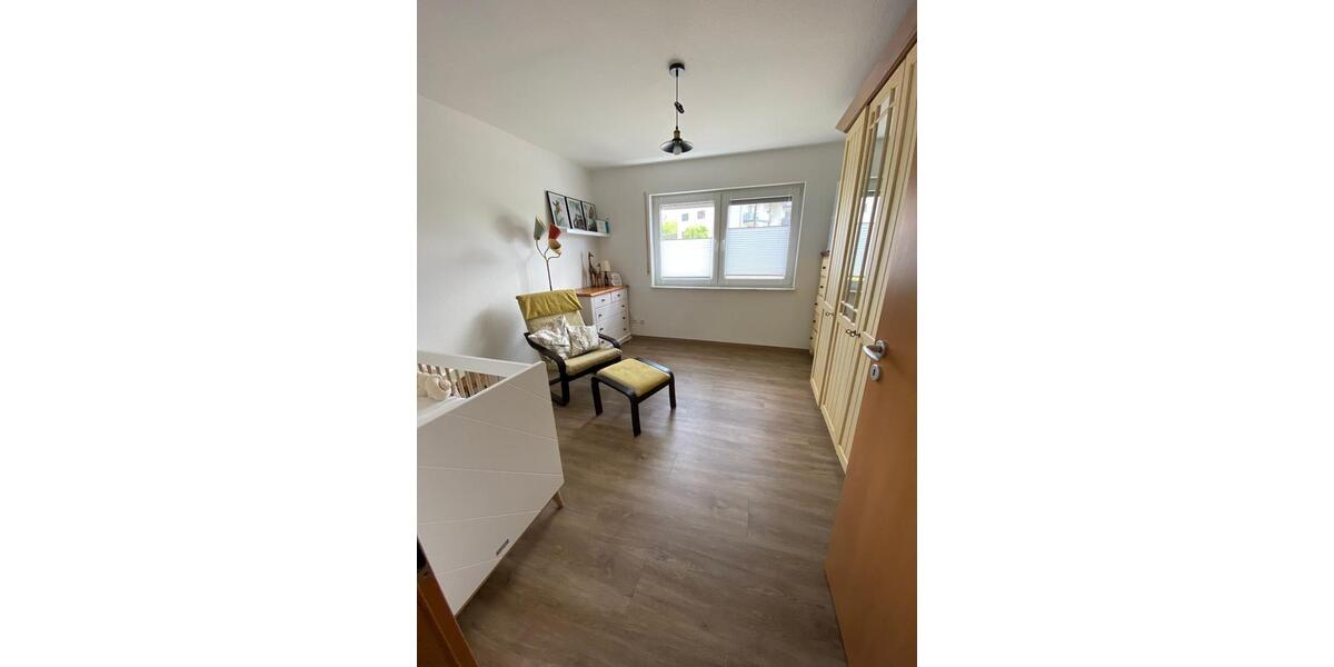 Etagenwohnung Großenlüder - 3 Zimmer, 79 m&sup2;, 658&euro; | Angebot:26566701