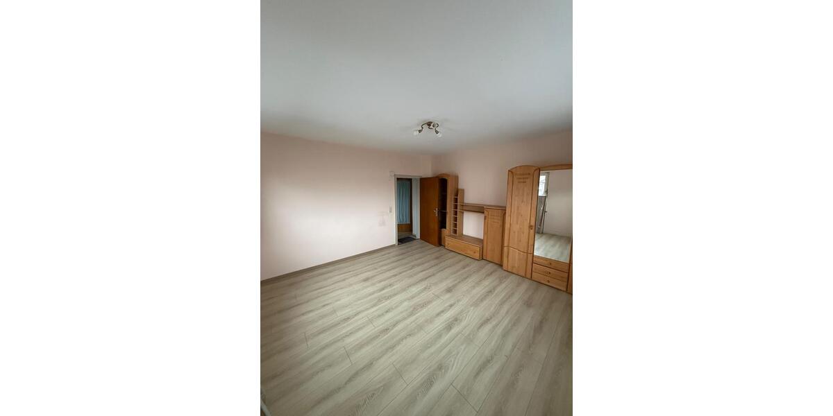 Etagenwohnung Lemgo - 1 Zimmer, 38 m&sup2;, 420&euro; | Angebot:25025281