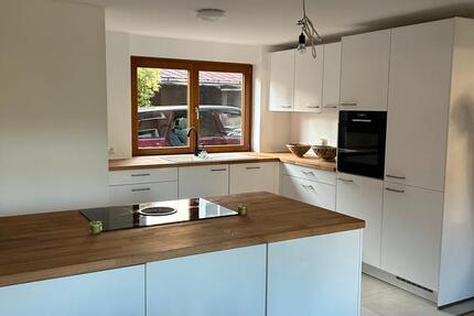 Haus Biedenkopf - 5 Zimmer, 120 m&sup2;, 1.700&euro; | Angebot:26199677