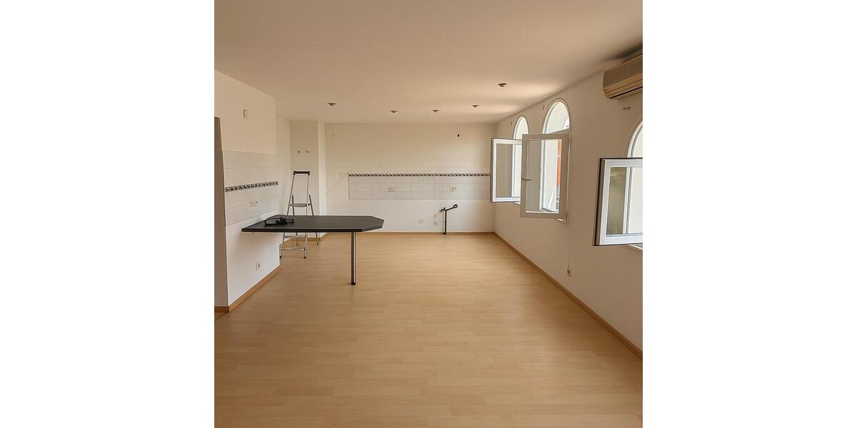 Dachgeschoßwohnung Porta Westfalica - 4 Zimmer, 110 m&sup2;, 850&euro; | Angebot:26449064