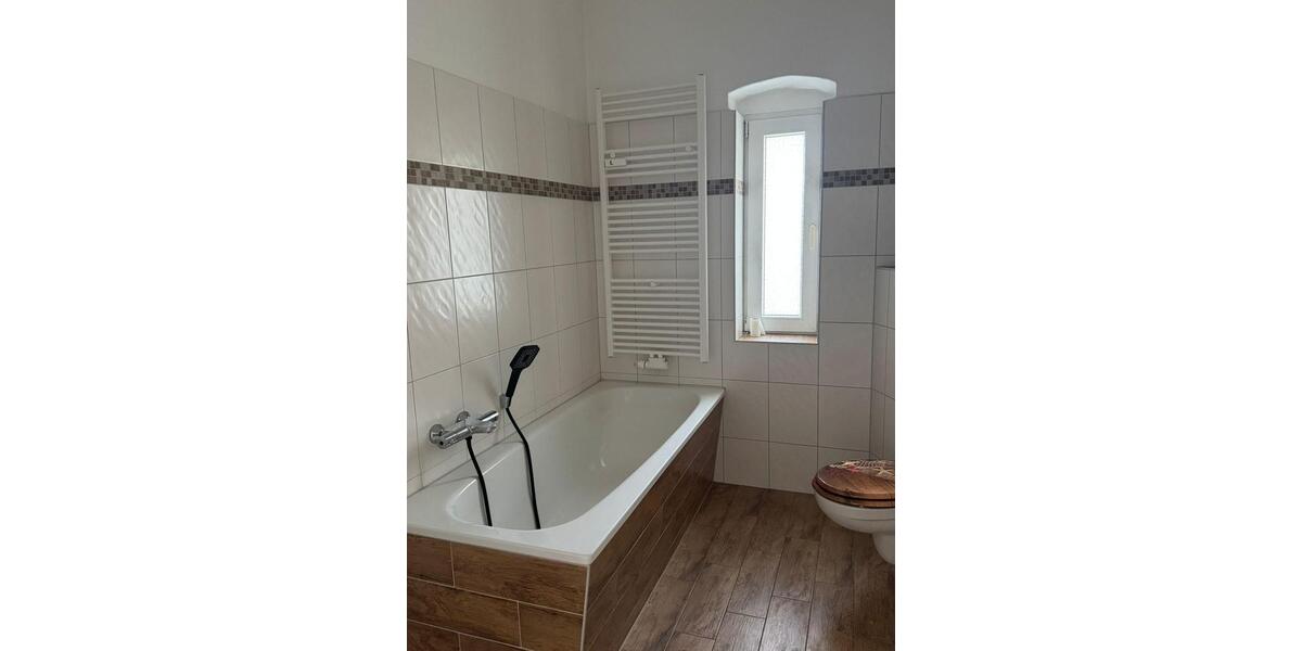 Etagenwohnung Eberswalde - 4 Zimmer, 104 m&sup2;, 940&euro; | Angebot:25351192