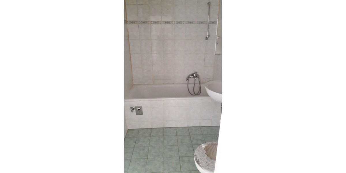 Etagenwohnung Neustrelitz - 3 Zimmer, 59 m&sup2;, 327&euro; | Angebot:25431918