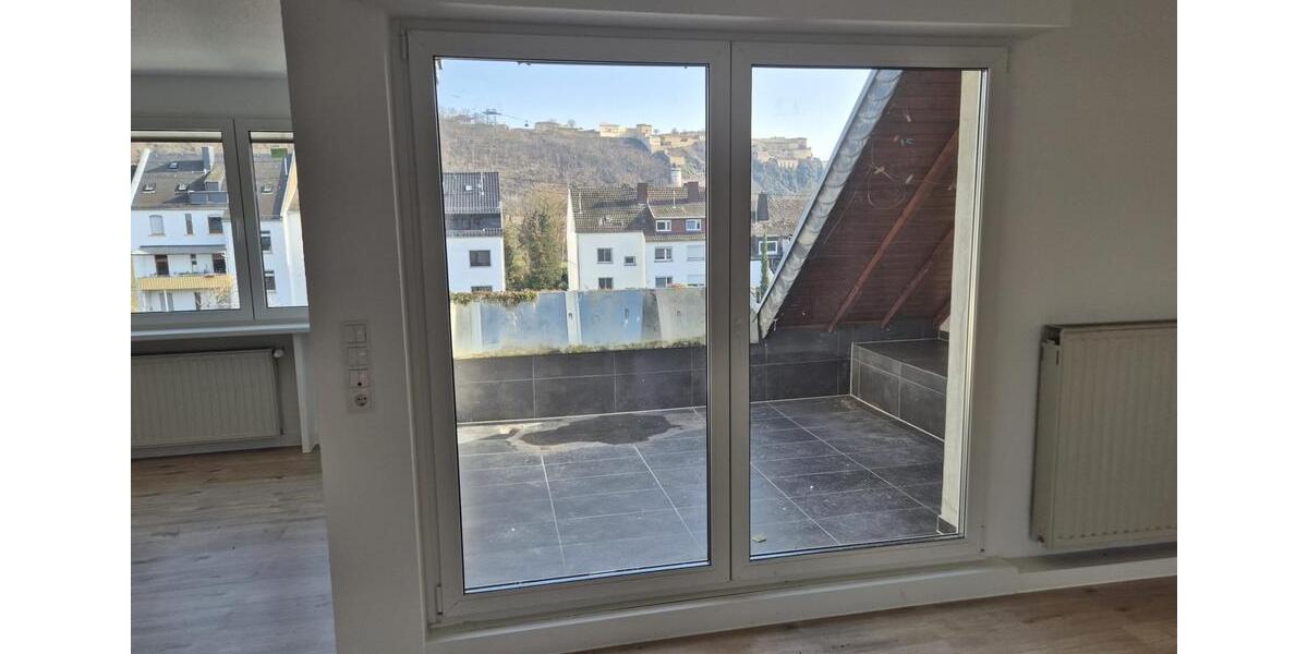 Dachgeschoßwohnung Koblenz Bubenheim - 2.5 Zimmer, 98 m&sup2;, 1.274&euro; | Angebot:25261114