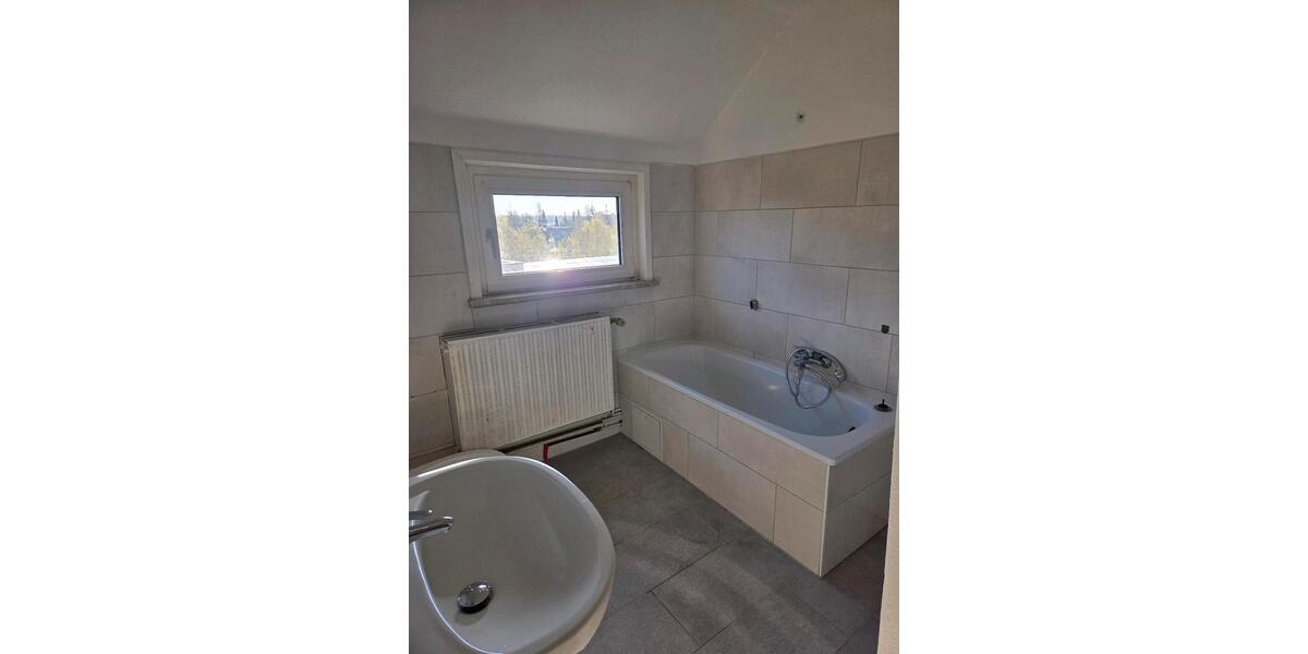 Etagenwohnung Schöningen - 4 Zimmer, 87 m&sup2;, 550&euro; | Angebot:26067771