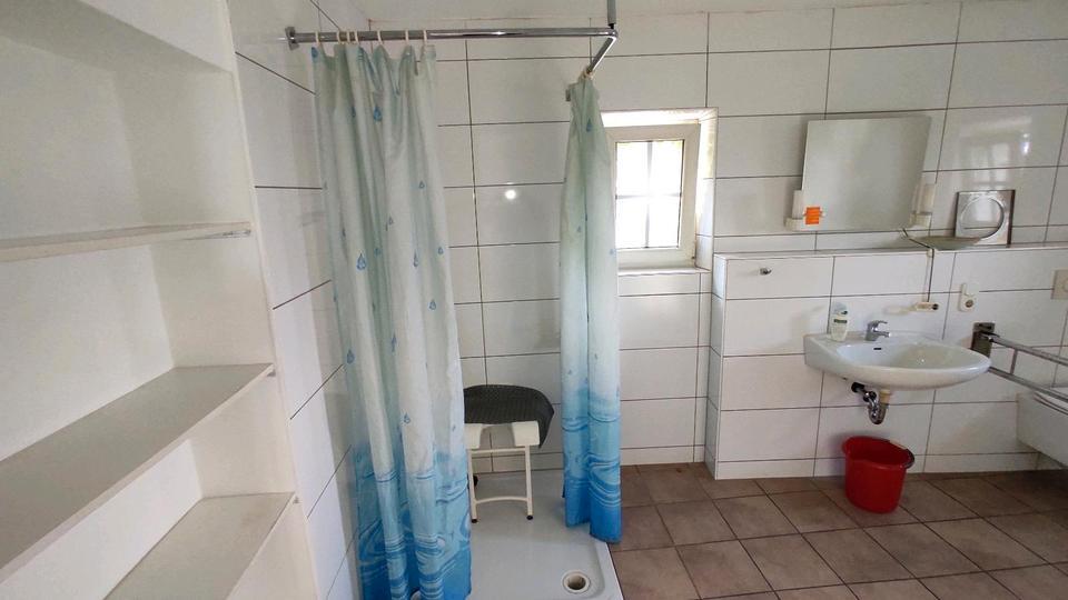 1-Zimmer in Parkstein mit eigenem Bad & WLAN inkl.