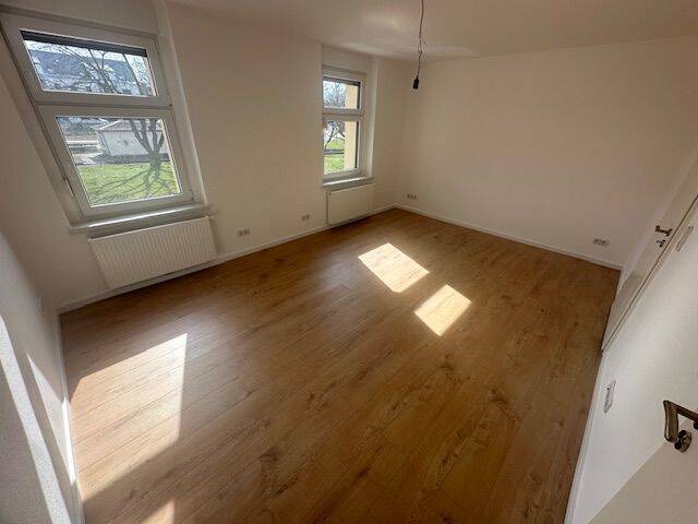 Etagenwohnung Mügeln Schlagwitz - 3 Zimmer, 80 m&sup2;, 680&euro; | Angebot:24763978