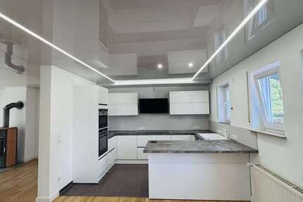 Haus Philippsburg - 6 Zimmer, 158 m&sup2;, 1.950&euro; | Angebot:26297005