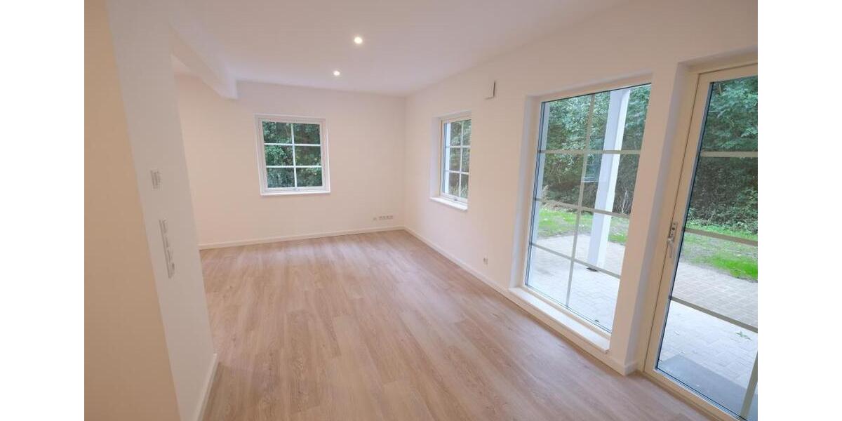 Zwei- Zimmer Erdgeschosswohnung mit Terrasse und kleinem Garten 2 zimmer