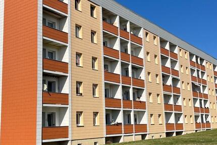 Wohnung Oberlungwitz - 3 Zimmer, 55 m&sup2;, 330&euro; | Angebot:25052078