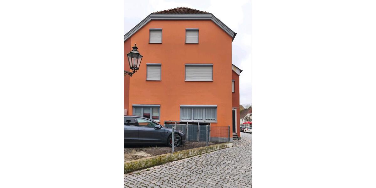 Etagenwohnung Osterhofen - 4 Zimmer, 120 m&sup2;, 850&euro; | Angebot:26498619