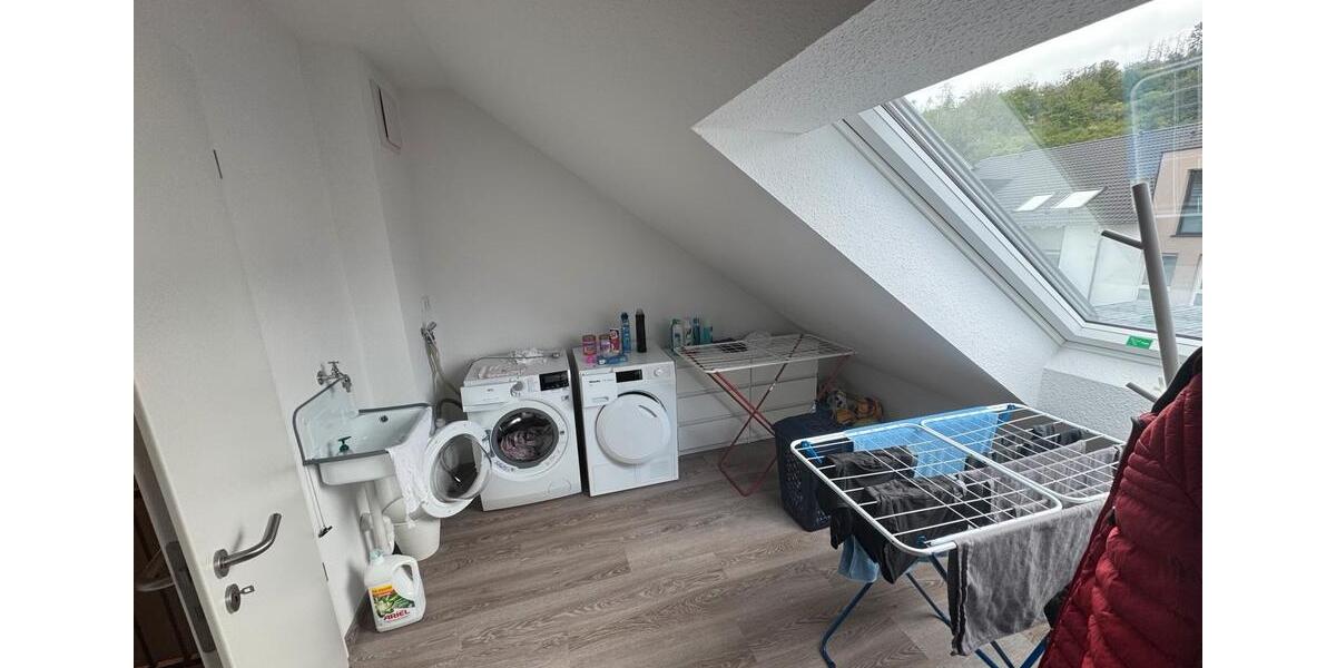 Reihenhaus Bad Endbach - 6 Zimmer, 128 m&sup2;, 1.350&euro; | Angebot:26383123