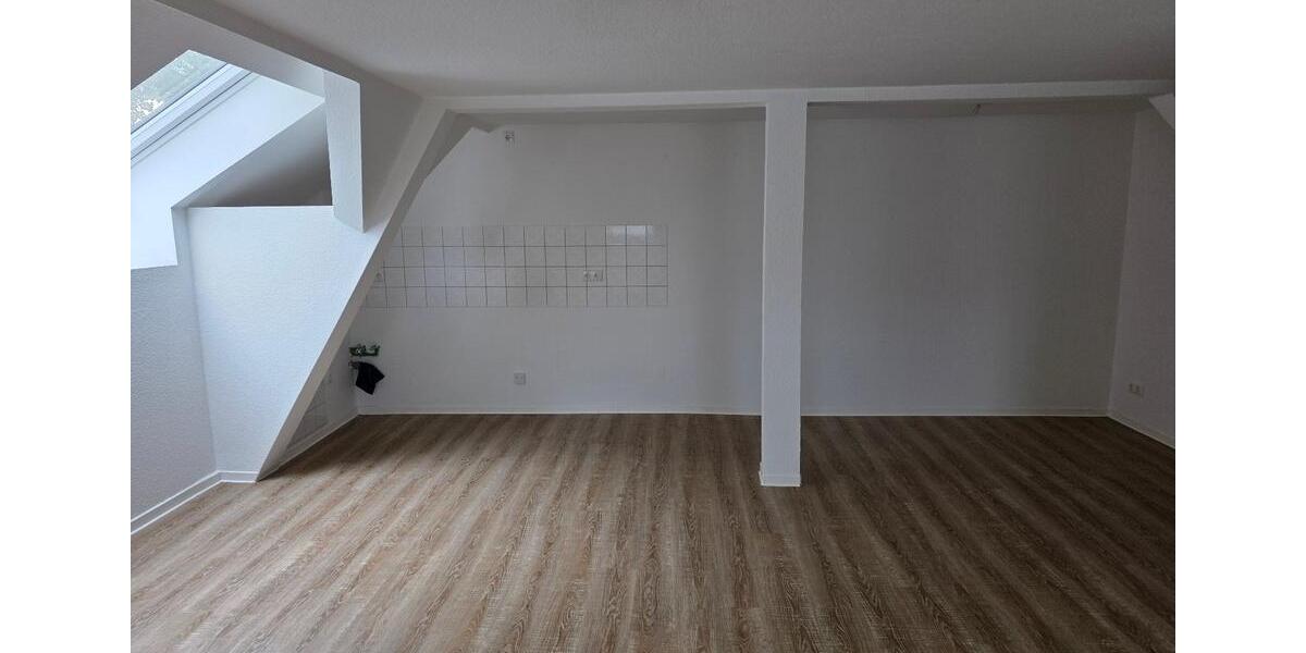 Dachgeschoßwohnung Triptis - 2.5 Zimmer, 422&euro; | Angebot:21660722