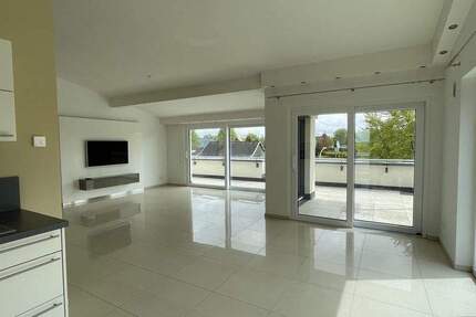 Wohnung Simmerath - 3 Zimmer, 98 m&sup2;, 1.000&euro; | Angebot:24859347