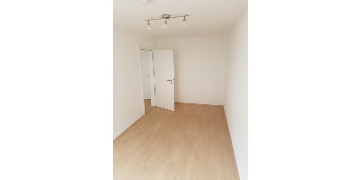 Etagenwohnung Moers Rheinkamp - 3 Zimmer, 70 m&sup2;, 625&euro; | Angebot:25148812