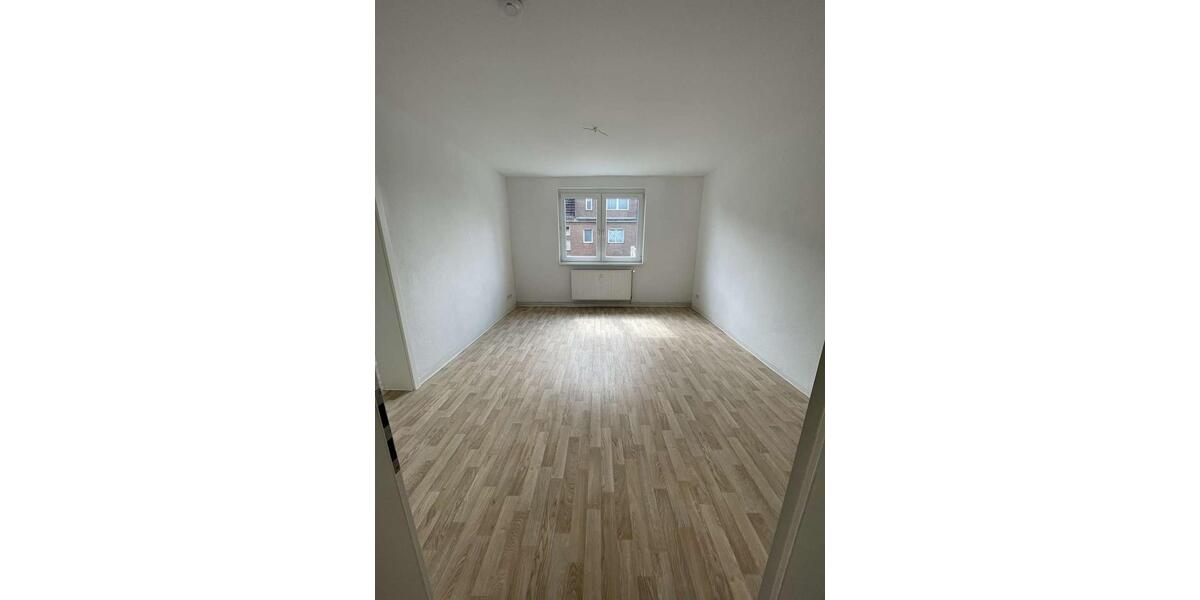 4-Zimmerwohnung mit EBK ab 01.11.2025 4 zimmer