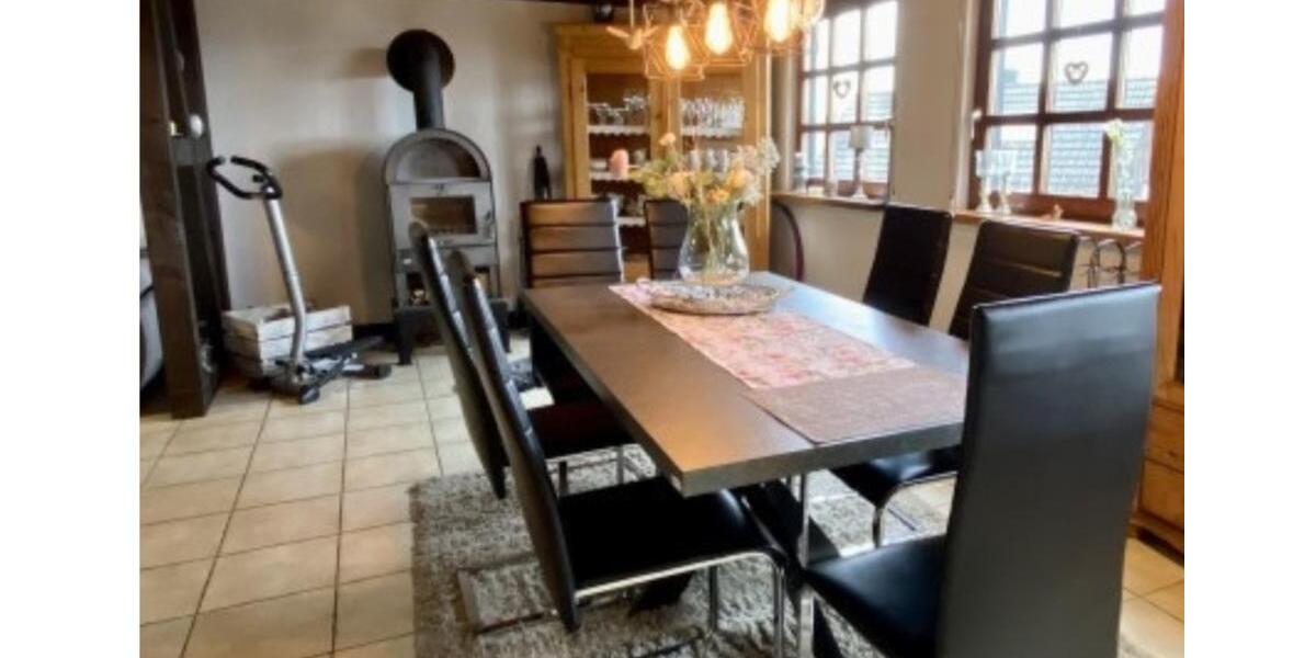 Einfamilienhaus Wiehl - 3 Zimmer, 110 m&sup2;, 1.300&euro; | Angebot:25232205