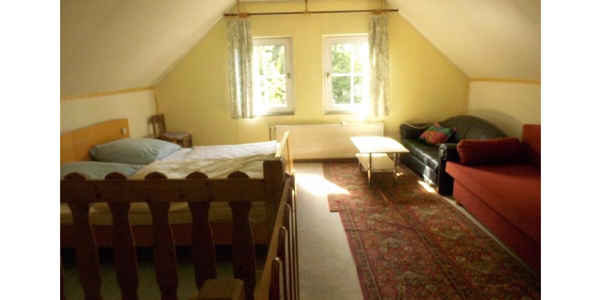Dachgeschoßwohnung Ihlow - 2 Zimmer, 68 m&sup2;, 460&euro; | Angebot:24527735