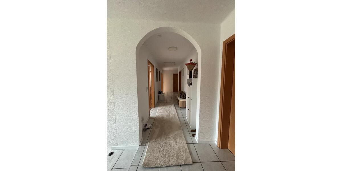 Dachgeschoßwohnung Friesoythe - 3 Zimmer, 110 m&sup2;, 750&euro; | Angebot:26587343