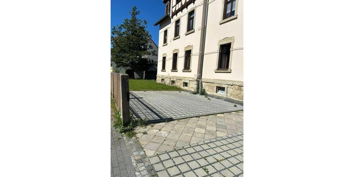 Etagenwohnung Arnsdorf - 3 Zimmer, 94 m&sup2;, 900&euro; | Angebot:21382285