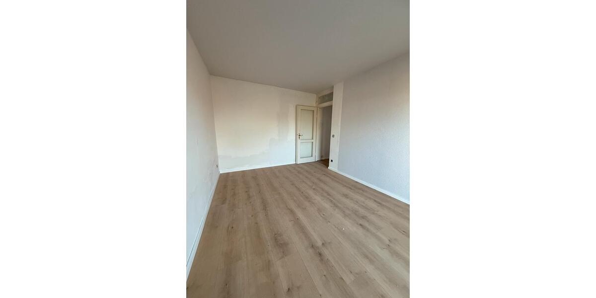 Erstbezug nach Sanierung - kleine 2 Zimmer Wohnung 2 zimmer