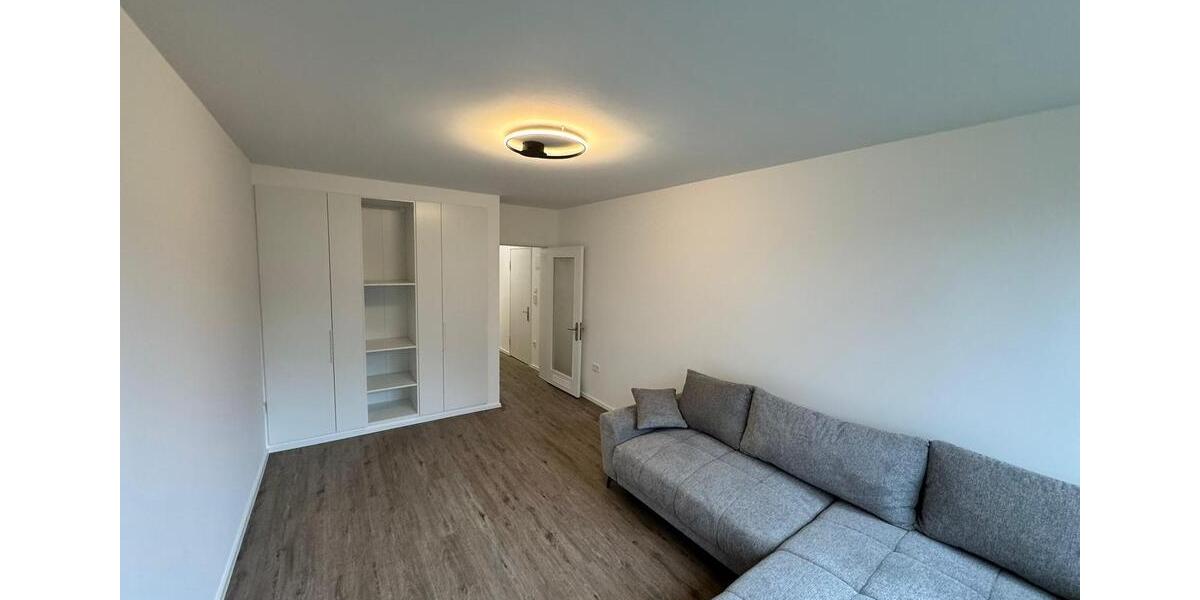 Hochparterre Düsseldorf Stadtbezirk 8 - 1 Zimmer, 42 m&sup2;, 950&euro; | Angebot:26679381