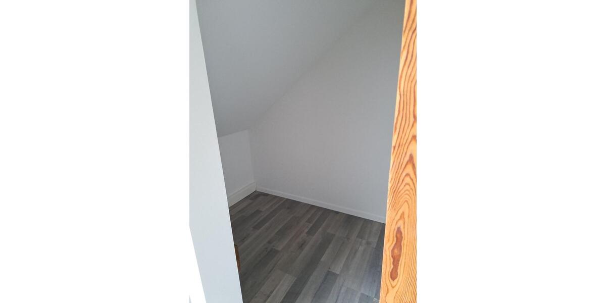 Dachgeschoßwohnung Nuthe-Urstromtal Urstromtal - 3 Zimmer, 85 m&sup2;, 950&euro; | Angebot:24659709