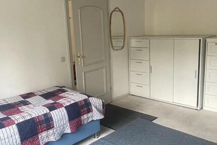 Möbliertes Zimmer 1 zimmer