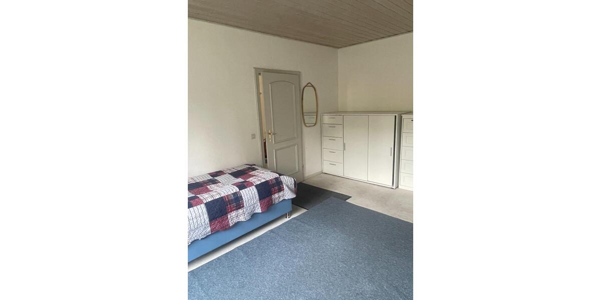 Möbliertes Zimmer 1 zimmer