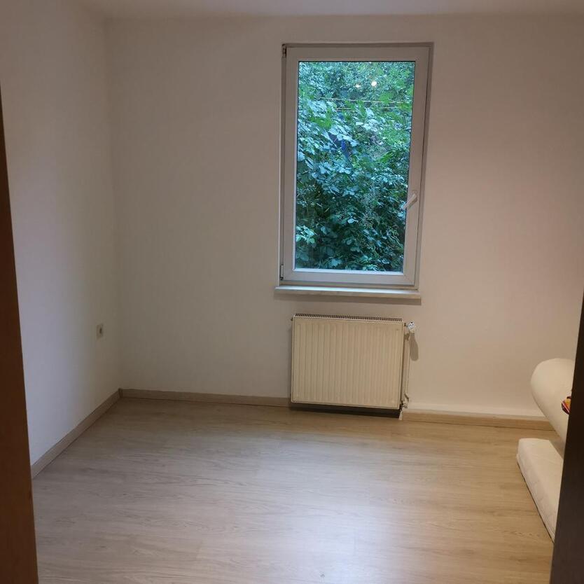 ***RESERVIERT*** WG-Zimmer in 3er WG | JENA | Bus und Bahn vor der Tür | ab Aug 2025 | Küche EBK | Garten