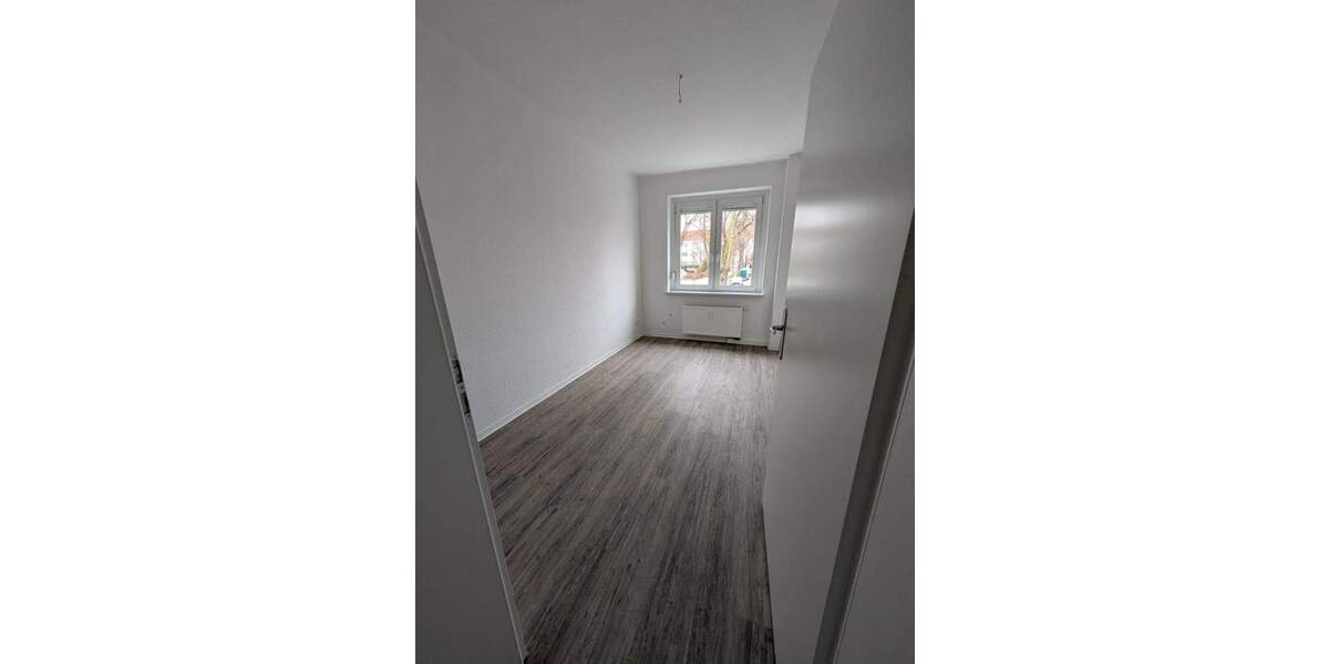 Etagenwohnung Schkeuditz - 3 Zimmer, 61 m&sup2;, 549&euro; | Angebot:24155471